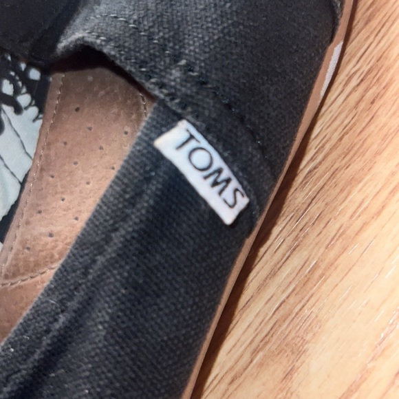 Black Canvas TOMS Alpargatas (size 6.5 womens) - Picture 8 of 10